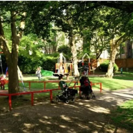 London Double Bedroom Hotel In Tufnell Park With Wifi Exterior photo